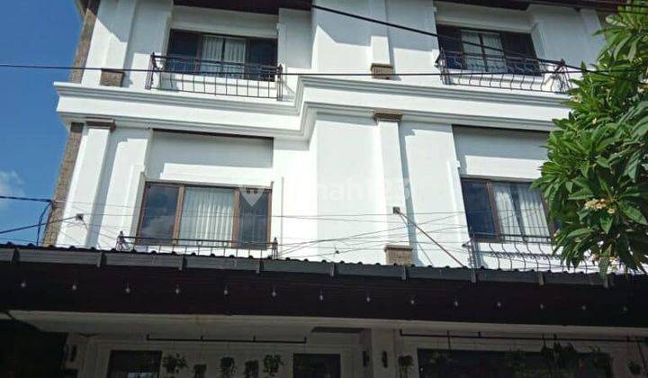 Selling Shophouse with Hook Position 3 Floors Gatot Subroto Timur Penatih Denpasar 1