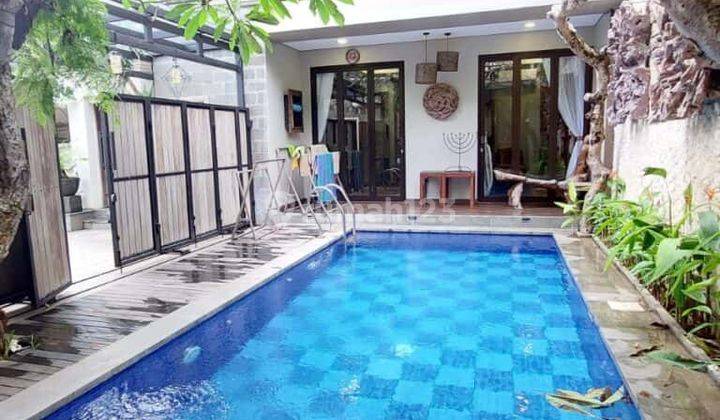 Disewakan Tahunan Villa Baru 2 Lantai 6 Kamar Kampial Mumbul Nusa Dua 1