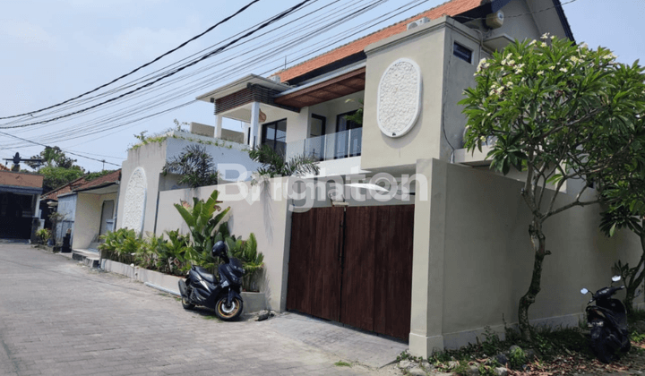 FULL FURNISHED 2 FLOORS 3 BEDROOM VILLA JIMBARAN 1