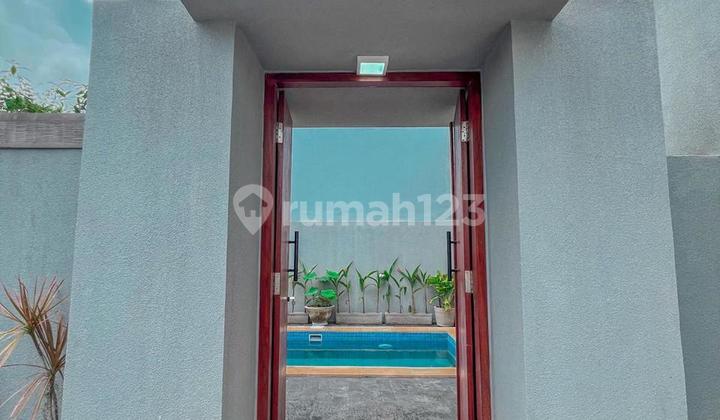 Modern Comfortable Tropical Villa Fully Furnished with Ubud Rice Field View 2 Bedrooms