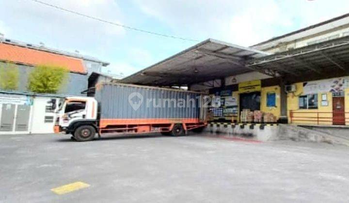 Gudang Hadap Timur Tengah Kota Jalan Marlboro Denpasar Barat 1