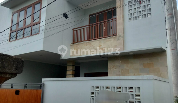 Rumah Cantik Furnished 2 Lantai 3 Kamar Tukad Bilok Denpasar Rumah Cantik Furnished 2 Lantai 3 Kamar Tukad Bilok Denpasar
