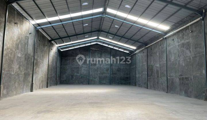 Min 3 Years Warehouse Main Road Cargo Denpasar Facing East 2