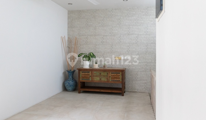 Villa Facing South 3 Bedrooms Bidadari Kerobokan Klod