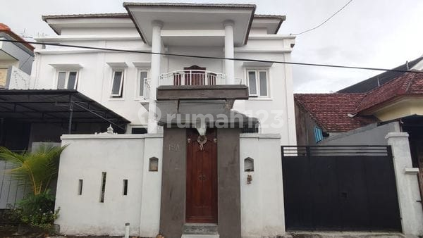 New House Facing South 5 Rooms Tukad Batanghari Renon Denpasar