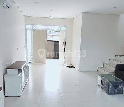 Villa Semi Furnished Hadap Selatan 2 Lantai 2 Kamar Jimbaran Anti Gempa 2