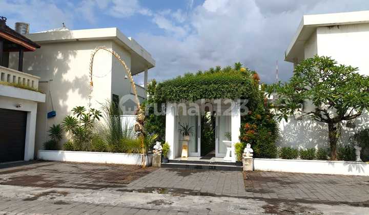 Villa Complex Facing Southwest Dewi Sri Legian Kuta Badung Villa Complex Facing Southwest Dewi Sri Legian Kuta Badung