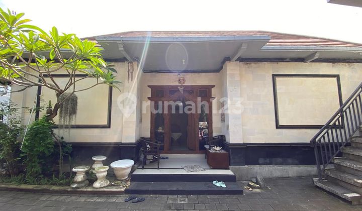 Rumah Style Bali Hadap Timur 3 Kamar Denpasar Barat 2