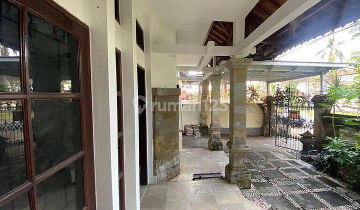 Rumah Semi Furnished 2 Lantai 4+1 Kamar Puri Gading Jimbaran Kebun Carport 1