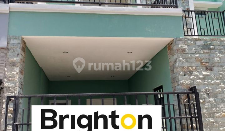 Rumah Baru Hadap Selatan Pemandangan Laut Nusa Dua