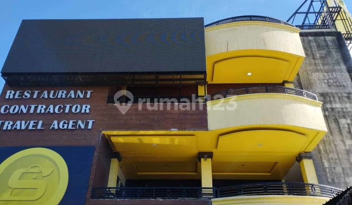 4.5-Story Commercial Building Saba Blahbatuh Gianyar