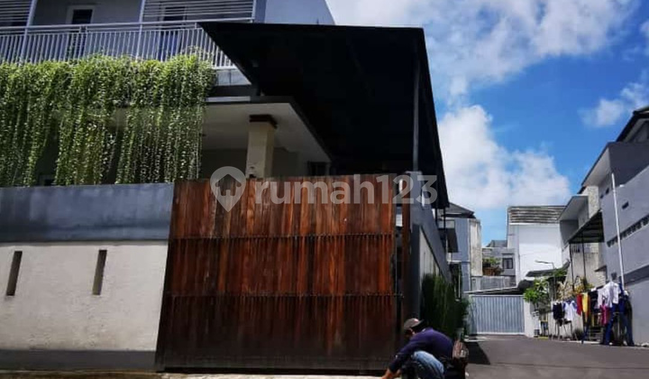 Rumah Furnished 2 Lt 2 Kt Bawah 2M Penamparan Padangsambian Denpasar Rumah Furnished 2 Lt 2 Kt Bawah 2M Penamparan Padangsambian Denpasar