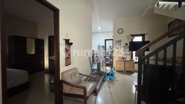 Rumah Cantik 2 Lantai 4 Kamar Padangsambian Denpasar Barat 2