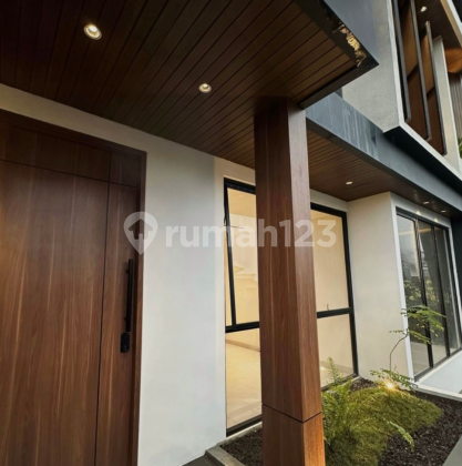 2-Story House 4+1 Bedrooms Tukad Badung Renon South Denpasar 2