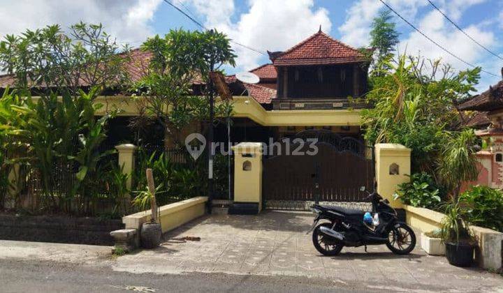 Kontrak Rumah Elegan Nyaman Terawat Full Furnished Pool 2 Lantai 5+1 Kamar Renon 1