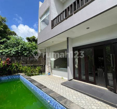 Villa Indah Pecatu Dreamland Badung 3 Lantai 4 Kamar