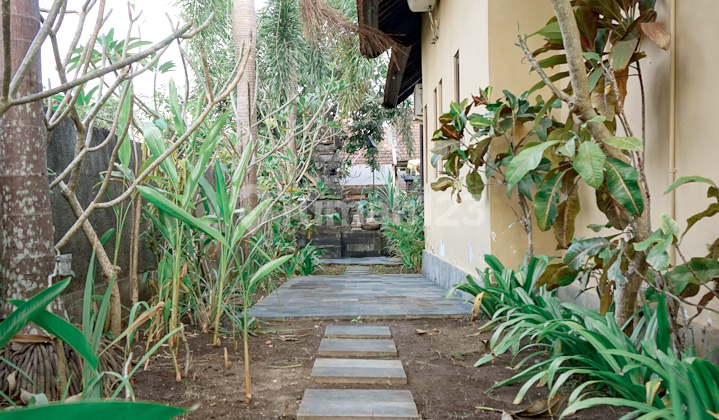 Rumah 2 Kamar Bale Bengong No Pool Dukuh Sari Kuta Selatan