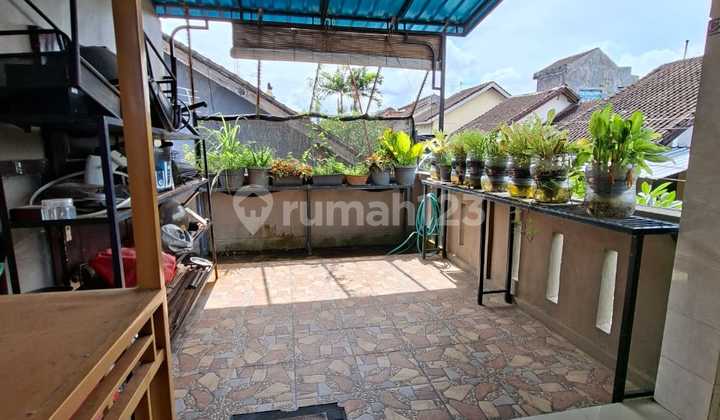 Rumah 2 Lantai 2 Kamar Pantai Lebih Serongga Gianyar 2