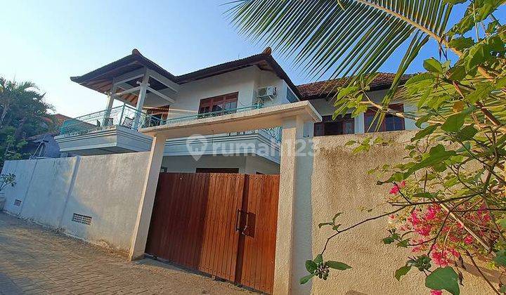 Rumah Hadap Timur 2 Lantai 7 Kamar Sidakarya Denpasar Selatan