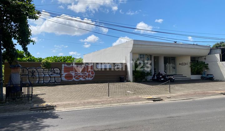 23 Years Land 6 Ares Plus Gunung Salak Salon Building in Kerobokan 23 Years Land 6 Ares Plus Gunung Salak Salon Building in Kerobokan