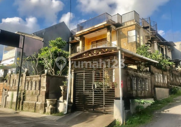 Rumah Hadap Timur 5 Kamar Ubung Kaja Denpasar Utara Rumah Hadap Timur 5 Kamar Ubung Kaja Denpasar Utara