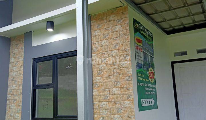 Rumah dengan konsep minimalis modern dekat dengan fasilitas  1