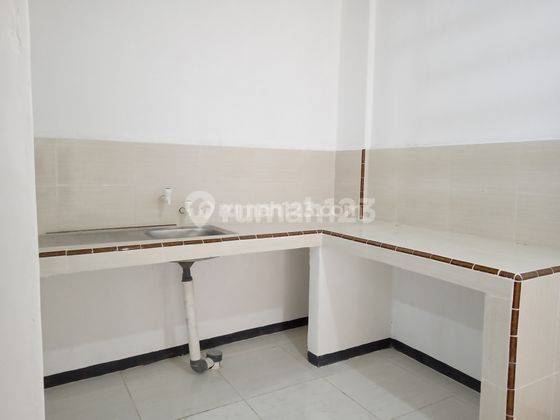 Di sewa Rumah Brand New Dalam 1
