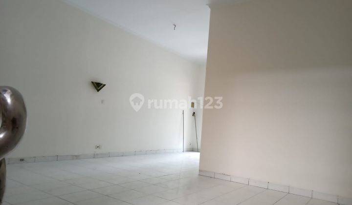 Di Sewa Rumah untuk Usaha Online dll Jembatan lima 10