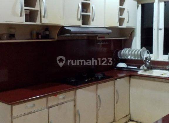 Rumah Hook Fully Furnished Dengan Taman Luas Pemandangan Gunung 8