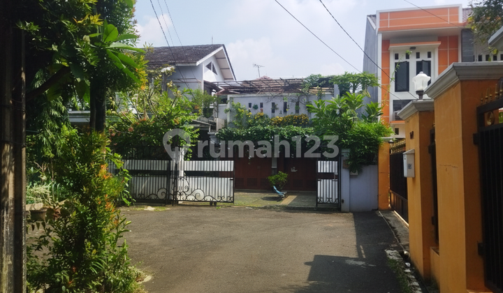 "Rumah nyaman nan Asri di Pasar Minggu - Jakarta Selatan, Harga di Bawah Pasar! Unit Special luas 538 m² Siap Huni, Lingkungan Hijau & Aman." 2