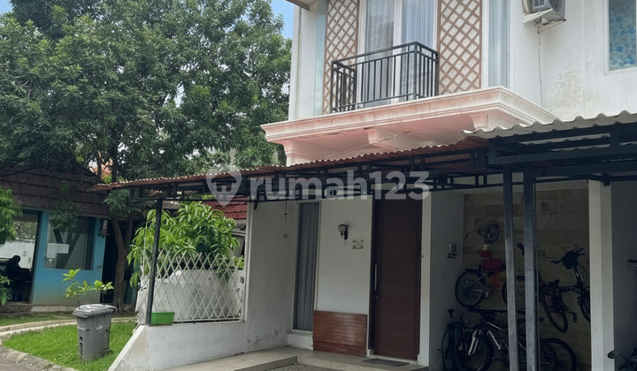 "If family quality of life is a priority... why delay seeing this 2-Story House Town House Torina Parkview, Jl. Pasir, Ciganjur - Jagakarsa, South Jakarta?" 2