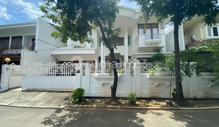 "Jangan sampai menyesal ... Rumah dengan Luas Tanah 383 m² di kawasan Elie Jantung Kuningan, Jak Sel Ini Tidak Akan Muncul 2 Kali-Skip Hari Ini, Hilang Selamanya." "Jangan sampai menyesal ... Rumah dengan Luas Tanah 383 m² di kawasan Elie Jantung Kuningan, Jak Sel Ini Tidak Akan Muncul 2 Kali-Skip Hari Ini, Hilang Selamanya."