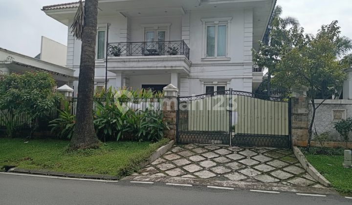 Rumah Megah 2 Lantai di Komplek Pondok Indah - Area Prestisius, Rumah Mewah Super Luas 725 m²