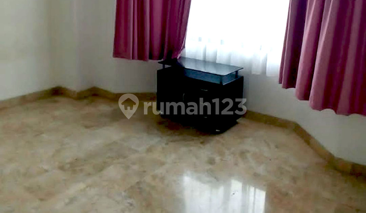 Apartemen Beverly Tower 3 Kamar Tidur Disewakan 2