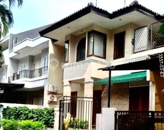 For Quick Sale: Move-In Ready House with 2-Car Driveway in Pondok Indah