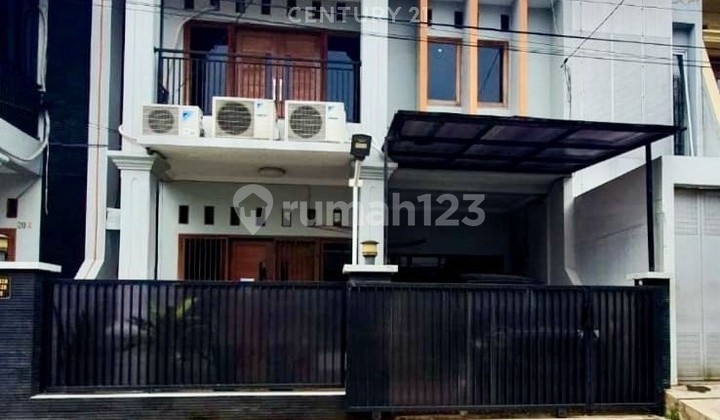 Dijual Rumah Siap Huni di Tebet Jaksel Harga Menarik