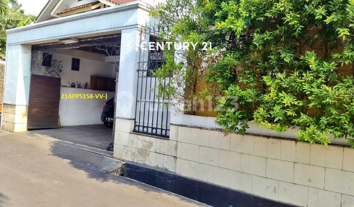 Dijual Rumah Mewah Ada Swim Pool Strategis Di Pasar Minggu