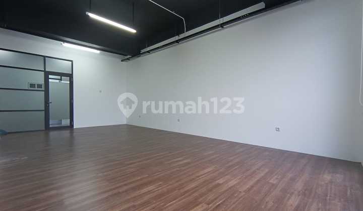Office Space for Rent in Kebayoran Lama, South Jakarta Near PIM