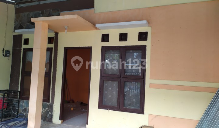 Rumah 1lantai siap huni di Jalan raya rajawali rajeg 6
