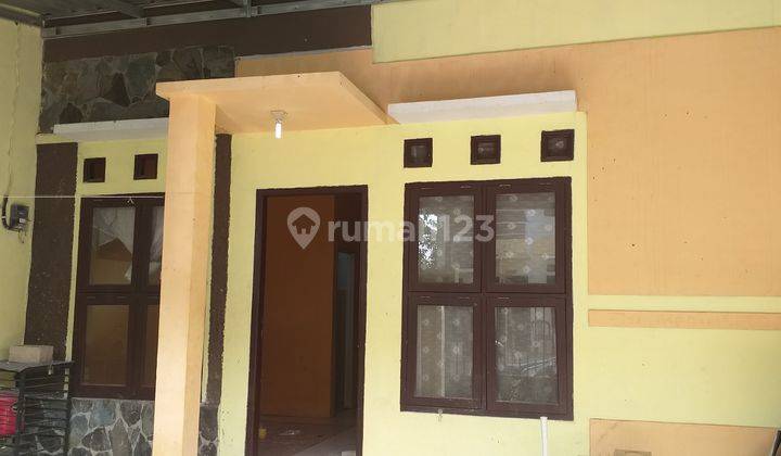 Rumah 1lantai siap huni di Jalan raya rajawali rajeg 10