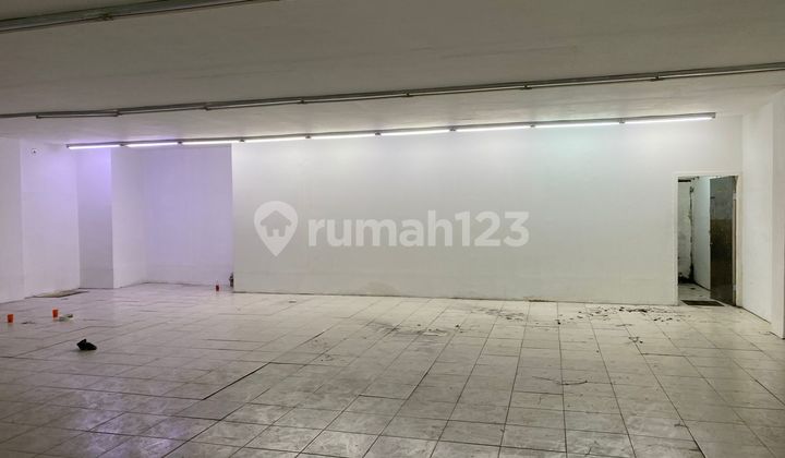 Ruang-Usaha, 1 Lantai Duren Tiga Luas 493M2