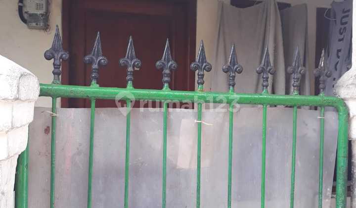 Ready-to-Occupy House with Comfortable and Lush Living in @Pesanggrahan, South Jakarta 2