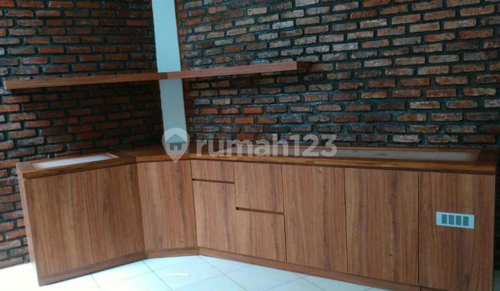 Rumah Bagus Siap Huni 3Kt 1,5 Lantai Lokasi Sawah Lama Ciputat Rumah Bagus Siap Huni 3Kt 1,5 Lantai Lokasi Sawah Lama Ciputat