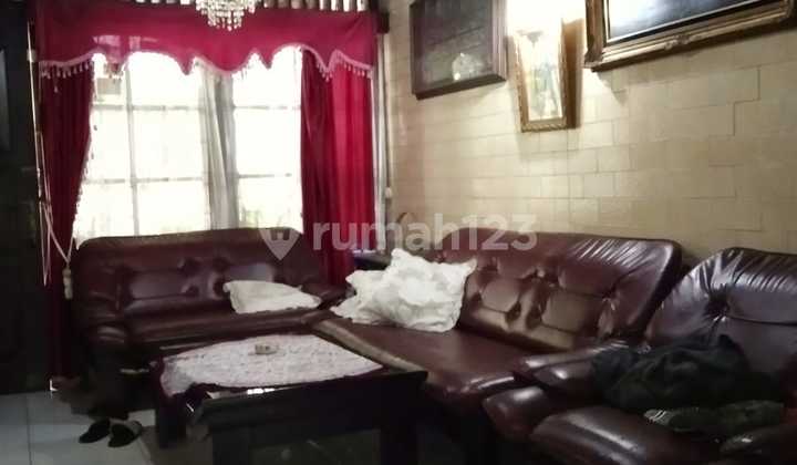 Rumah 1½ Lantai Siap Huni dengan Hunian Nyaman dan Asri di @Fatmawati, Jakarta Selatan Rumah 1½ Lantai Siap Huni dengan Hunian Nyaman dan Asri di @Fatmawati, Jakarta Selatan