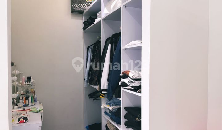 Rumah Full Furnished dengan Desain Modern Hunian Nyaman dan Asri di Ciputat Timur. 2