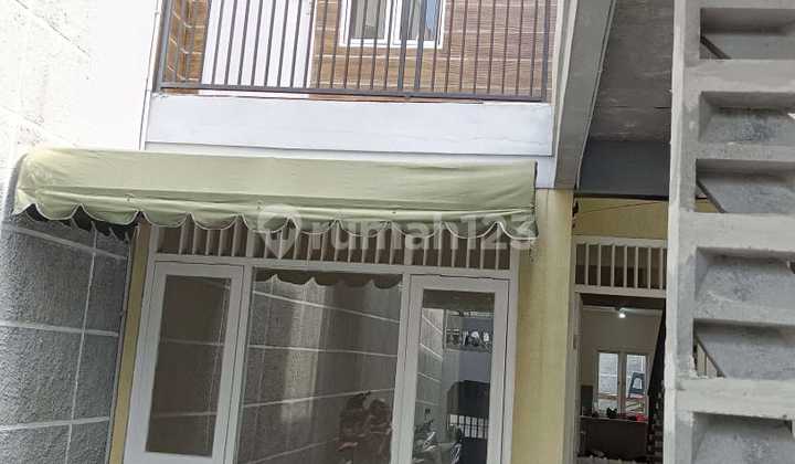 Rumah Siap Huni dengan Hunian Nyaman dan Asri di Ciputat 2