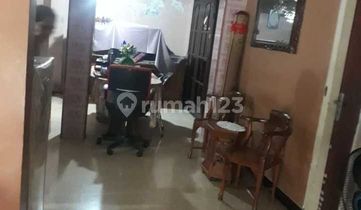 Comfortable 12-Door Boarding House in Karawaci, Tangerang 2