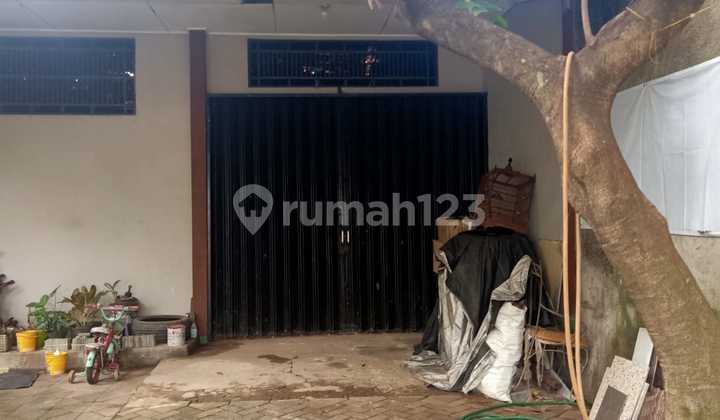 Ruang Usaha Luas Lokasi Strategis Pinggir Jalan Raya Lokasi Ramai @Ciputat