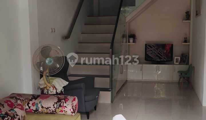Rumah Bagus Minimalis Siap Huni dan Hunian Nyaman @Althia Park, Bintaro.