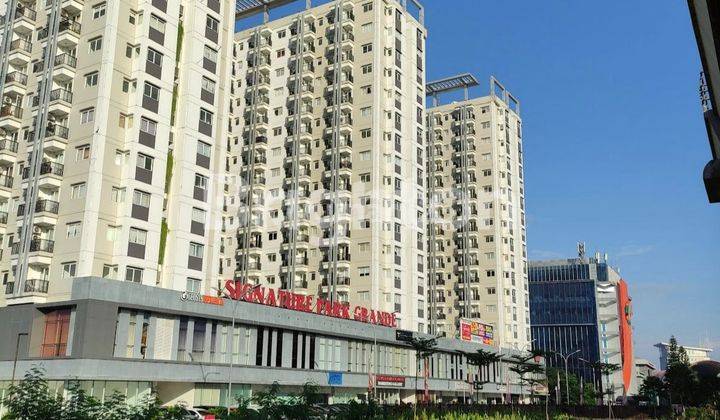 kan Apartemen Signature Park Grande merupakan hunian ekslusif yang terletak di pusat kota 1